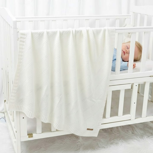 Stickad babyfilt bomull