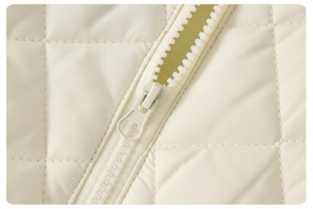 Mjuk babyoverall med huva